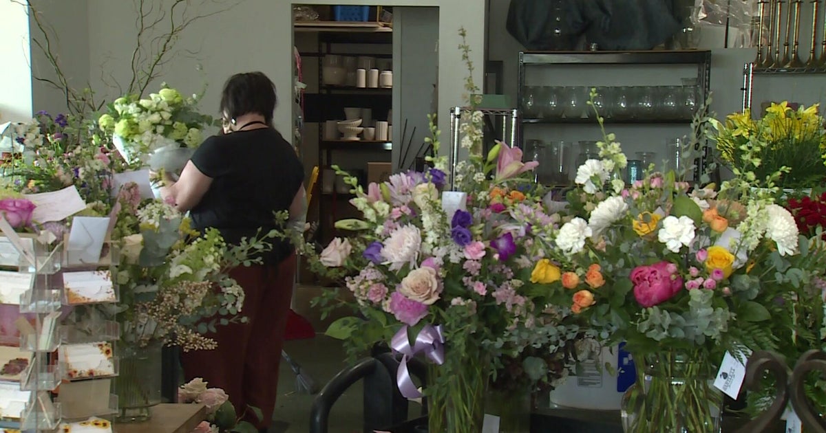 Mother's Day flower rush blooms amid rising prices for California florists