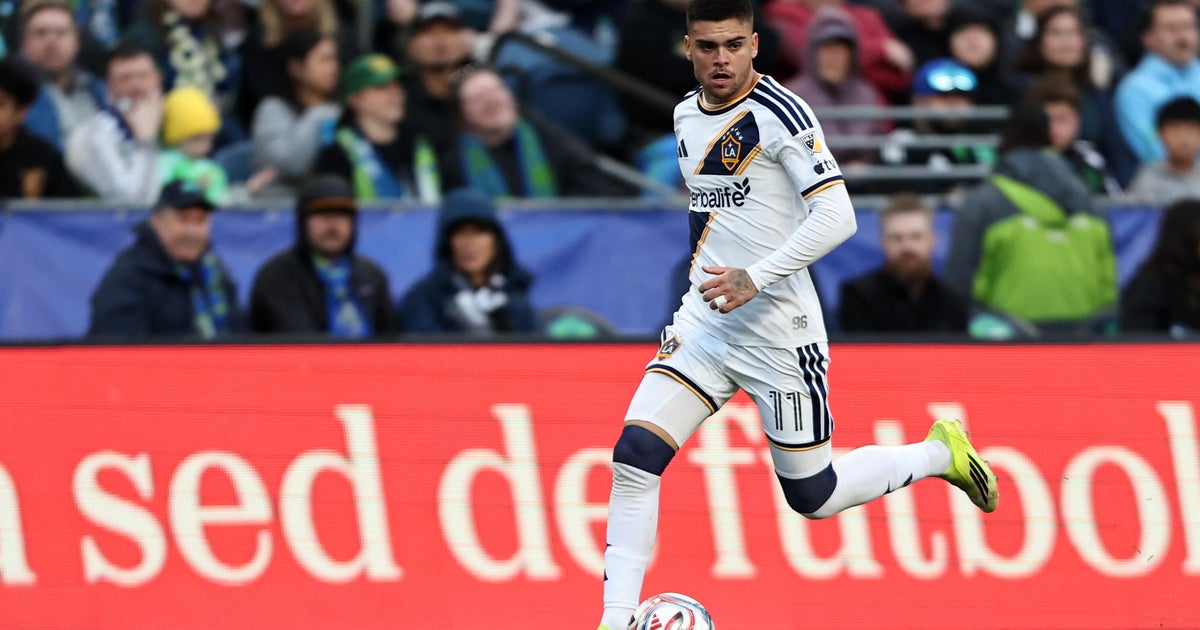 Pec, Marcinkowski lead Galaxy past Seattle 2-0, ending Sounders' 22-match unbeaten streak at home