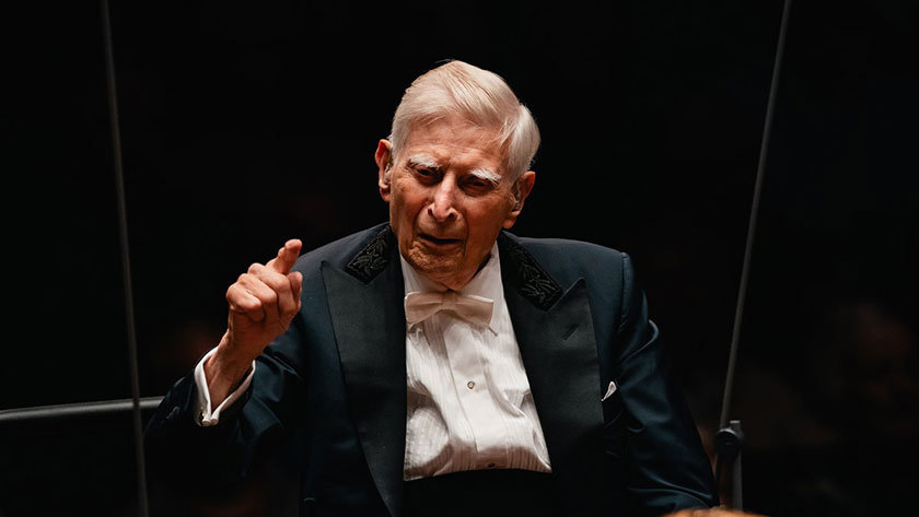 Conductor Herbert Blomstedt Withdraws from San Francisco Symphony Engagement After Struggling Through Concert