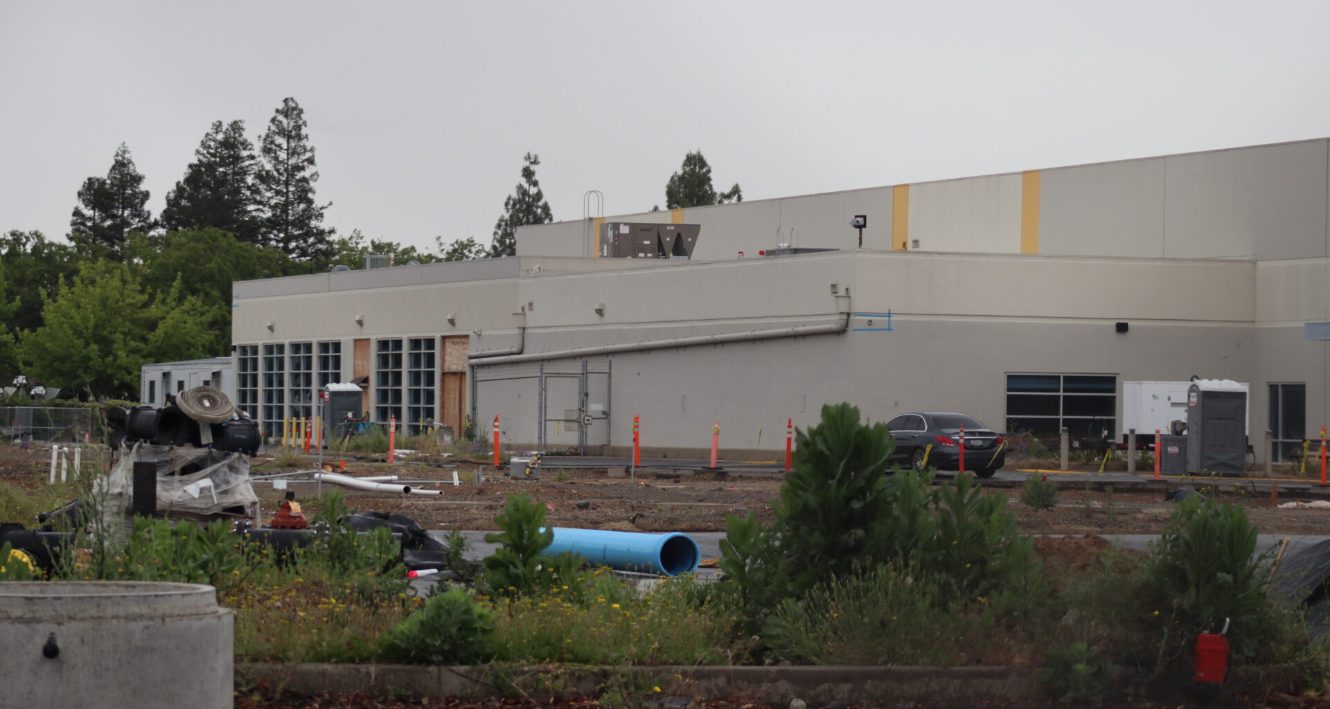 Sacramento County’s largest homeless shelter faces rising costs and delays