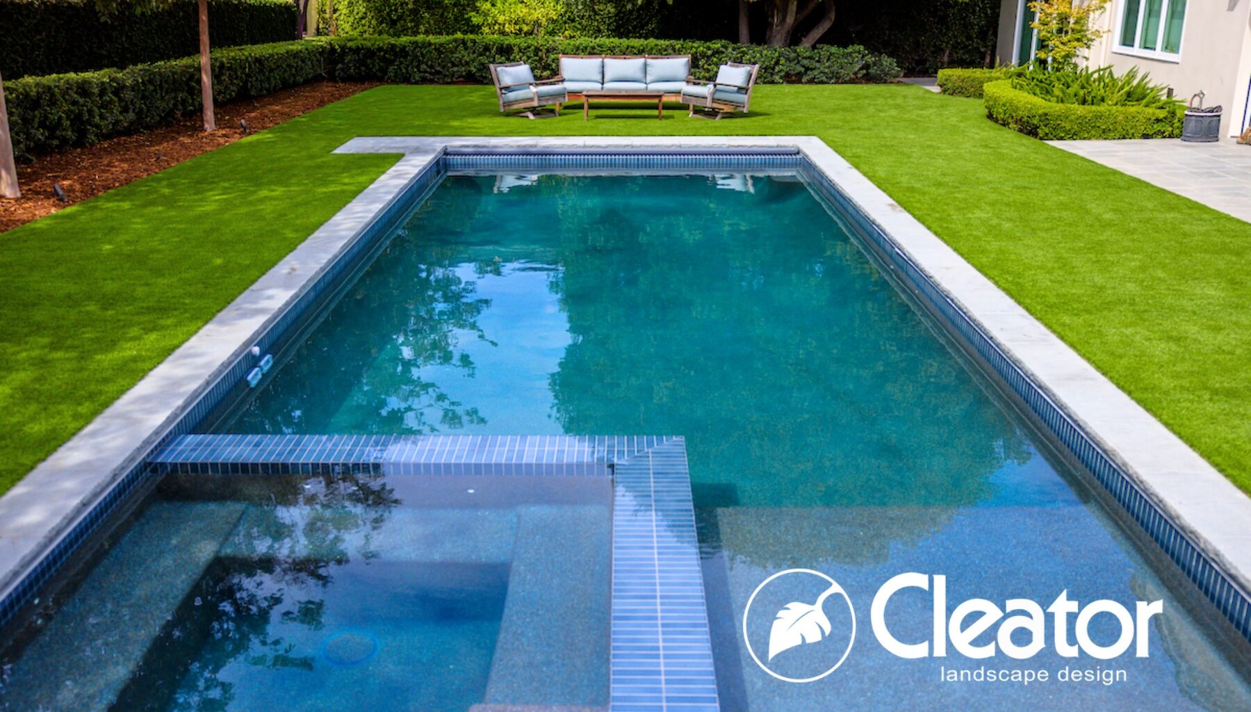 Modern Pool Design in La Jolla Backyards