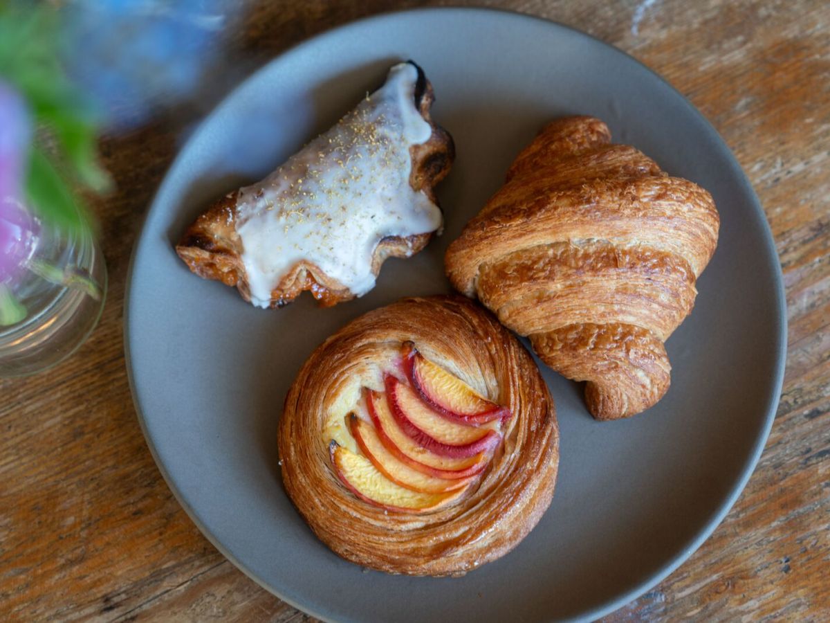 Baking your own luck: Former Sister pastry pros dish out unique treats at an Oakland wine bar