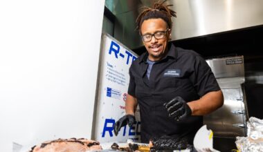 This ‘Chopped’ winner is back in Oakland with some of the Bay’s best smoked brisket and ribs