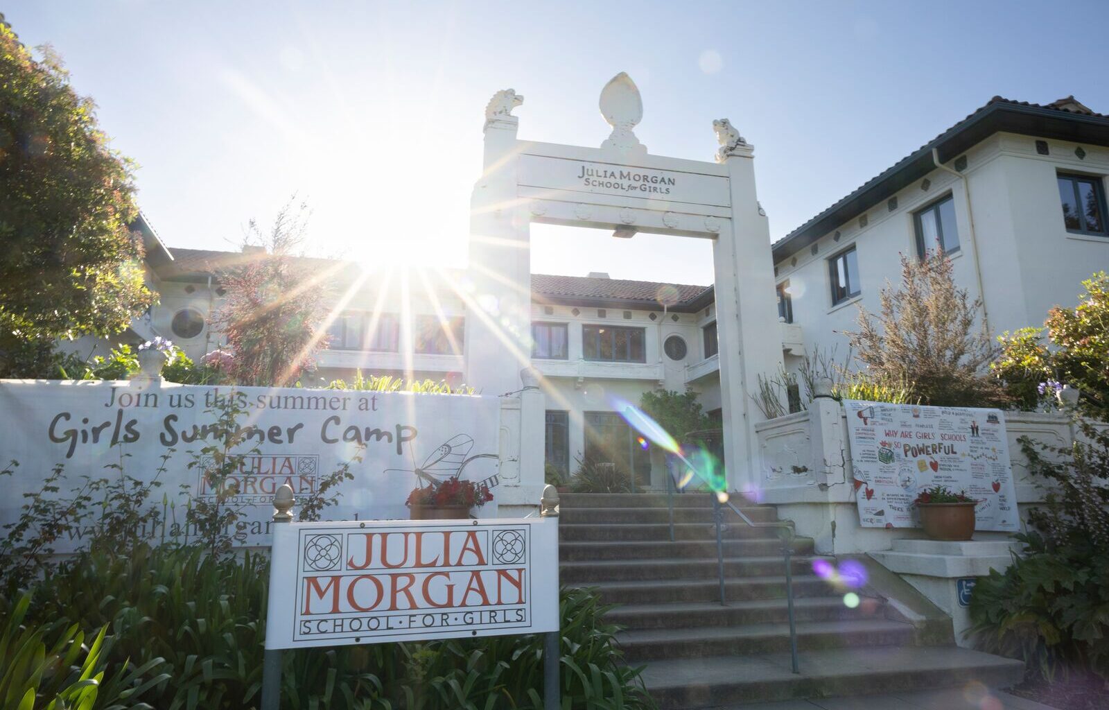 Is Julia Morgan School for Girls moving to Lake Merritt?