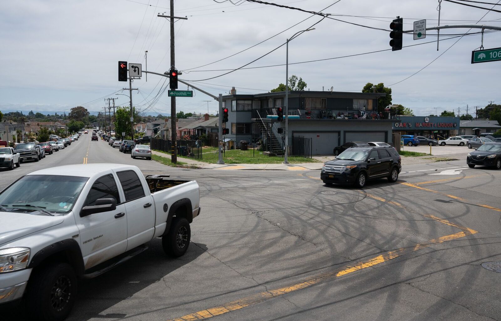 2 men charged with promoting sideshows under new Oakland law