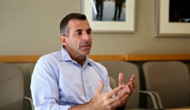 Silicon Valley lawmaker favors AI tech partnerships over regulations