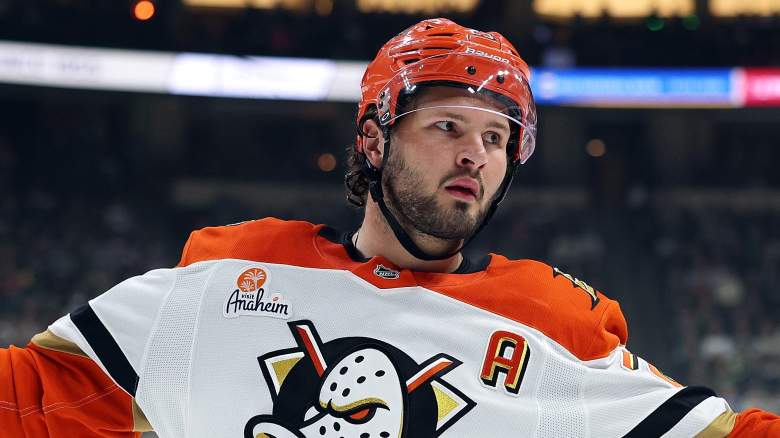 The Toronto Maple Leafs and Anaheim Ducks could be interesting trade partners in a summer blockbuster trade idea.