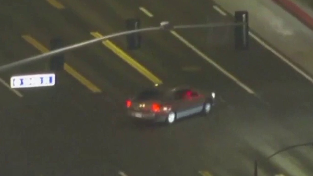 LA car chase involving possible DUI driver
