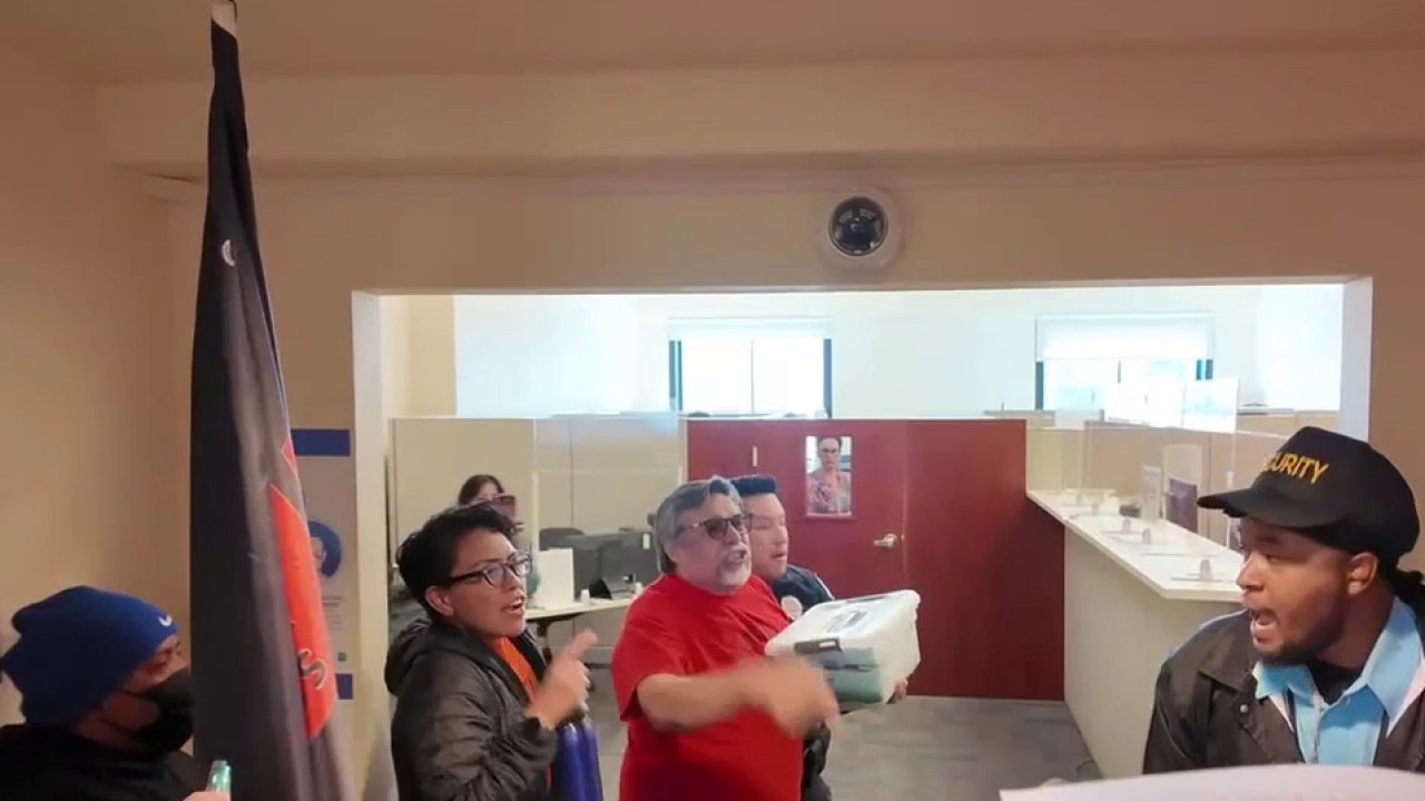 Tenants demand action at Boyle Heights apartment