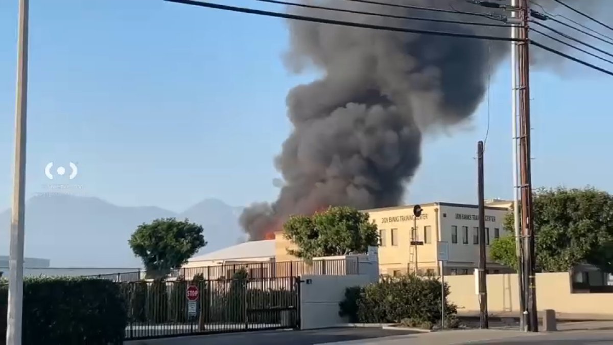 Crews battle fire at pallet yard in Pomona – NBC Los Angeles