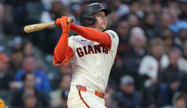 Guardians acquire Gold Glove catcher Bailey from Giants