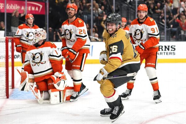 Pavel Dorofeyev's OT goal has Golden Knights on brink of WCF