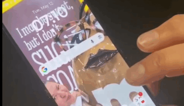 A couple gets $600 refund for “free” phone items – NBC 7 San Diego