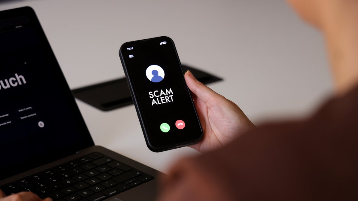 Scam cons Irvine elderly man out of $25k – NBC Los Angeles