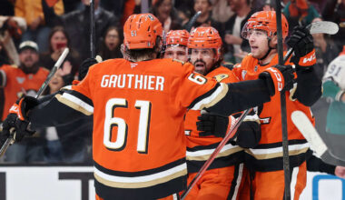 Ducks edge Golden Knights in Game 4, even Western 2nd Round