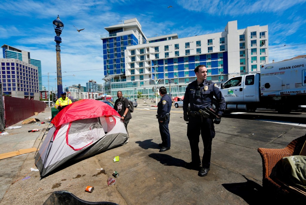 What happens after a homeless encampment sweep? City data shows the limits of what San Diego’s strategy accomplishes – San Diego Union-Tribune