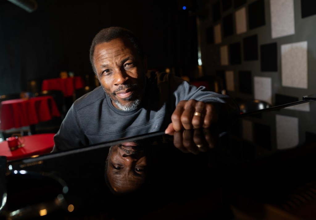 Leonard Patton beyond jazzed to sing in guitar great Pat Metheny’s new Side-Eye III+ band – San Diego Union-Tribune