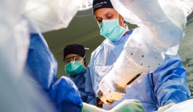 It’s ‘trust, but verify’ for new AI spine surgery system – San Diego Union-Tribune