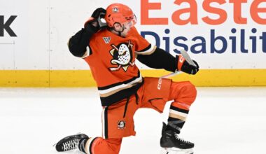 Sennecke energizes Ducks throughout Game 4 win of Western 2nd Round