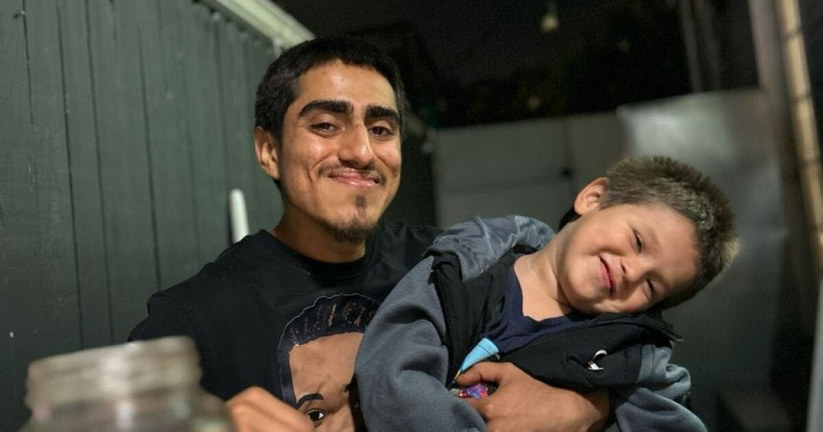 Detained and facing deportation: A father leaves his 4-year-old son back in LA