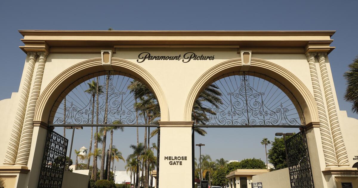 Consumers sue to block Paramount-Warner Bros. deal