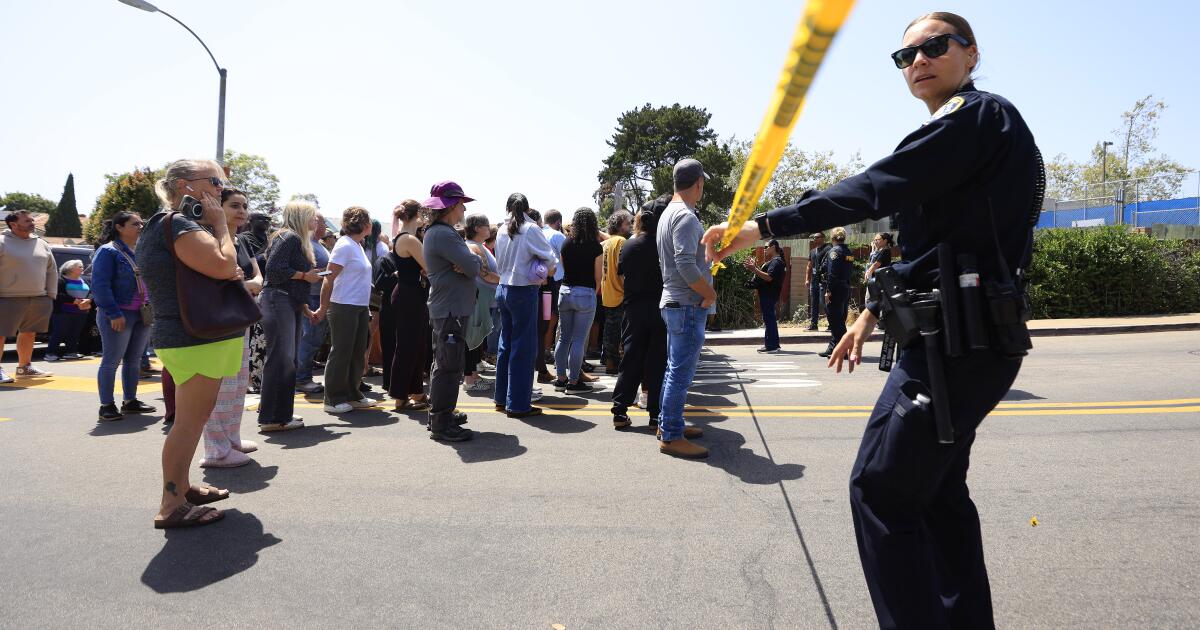 A frantic two hours as police struggled to assess threat before San Diego shooters opened fire