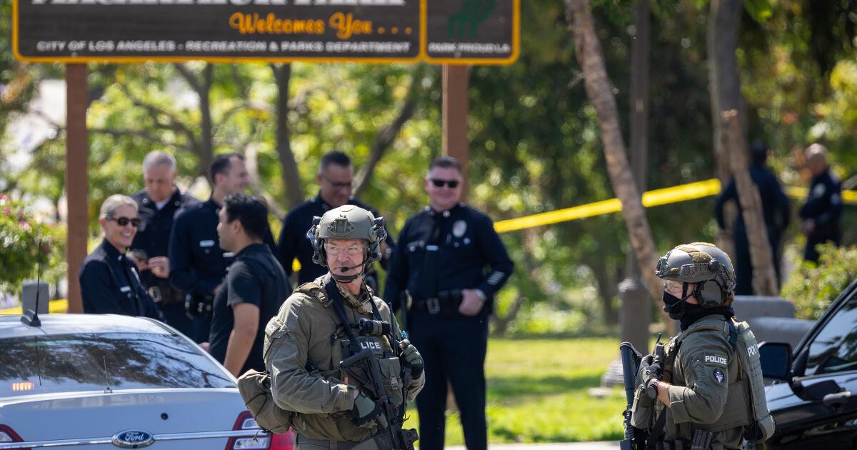 Feds charge former L.A. nonprofit worker for having fentanyl, meth