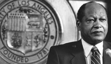 L.A. politics fractures amid dissatisfaction, frayed alliances, generational conflict