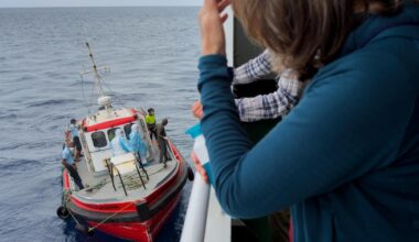 WHO reassures Spanish island as hantavirus-stricken ship en route