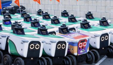 Growing fleet of delivery bots spreads to 40 L.A. neighborhoods