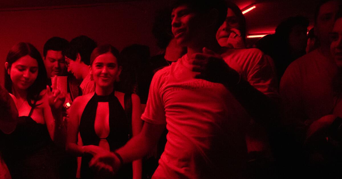 Mexico City nightclub charges Americans $300 cover fee to protest "gringo" influx