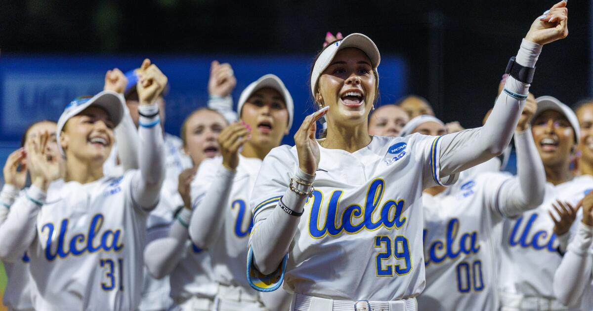 How UCLA softball leadoff hitter Rylee Slimp manages pressure