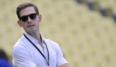 From the Big Apple, sour grapes toward Joe Davis, voice of the Dodgers