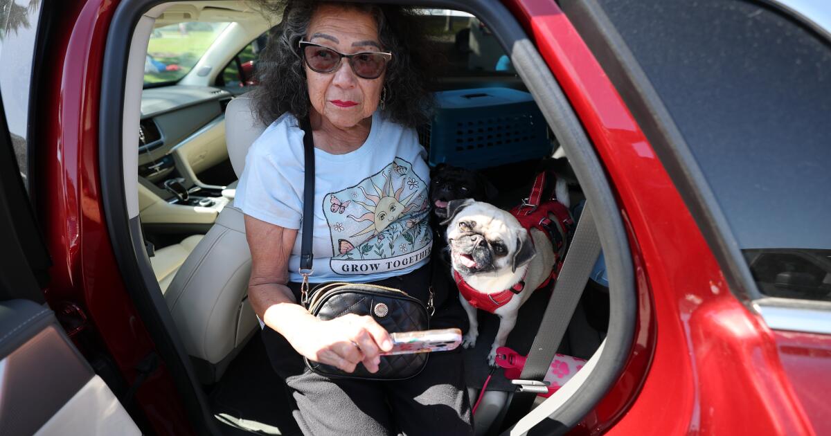 A night of fear, confusion as thousands flee their homes in O.C. amid chemical crisis