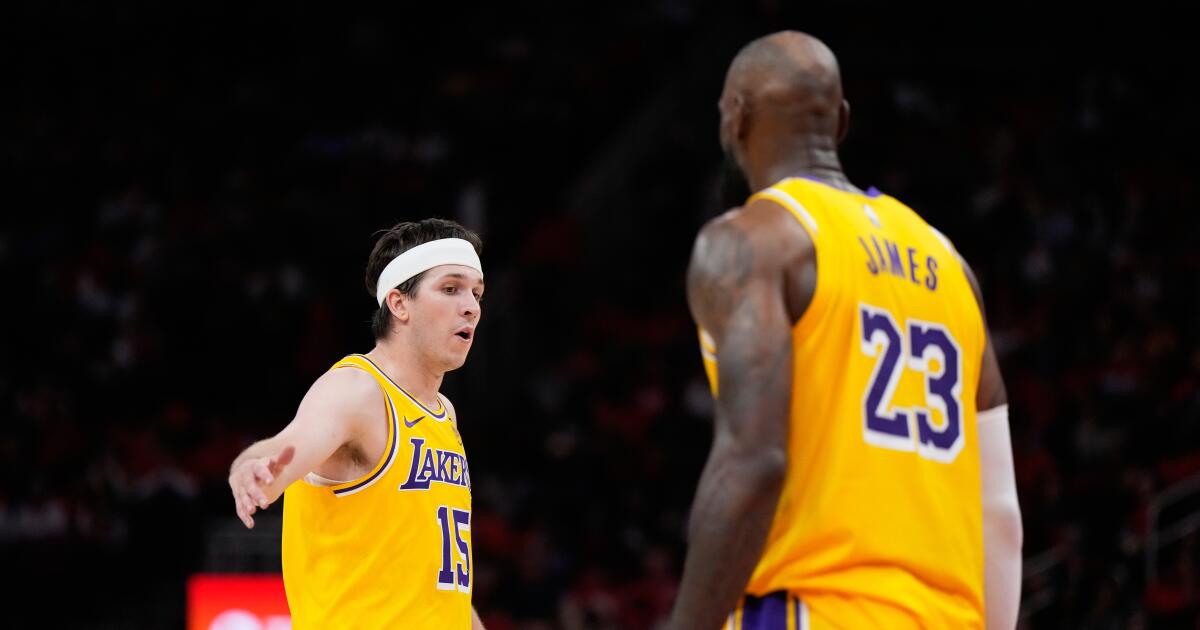 LeBron James' leadership shines through in Lakers' series clincher