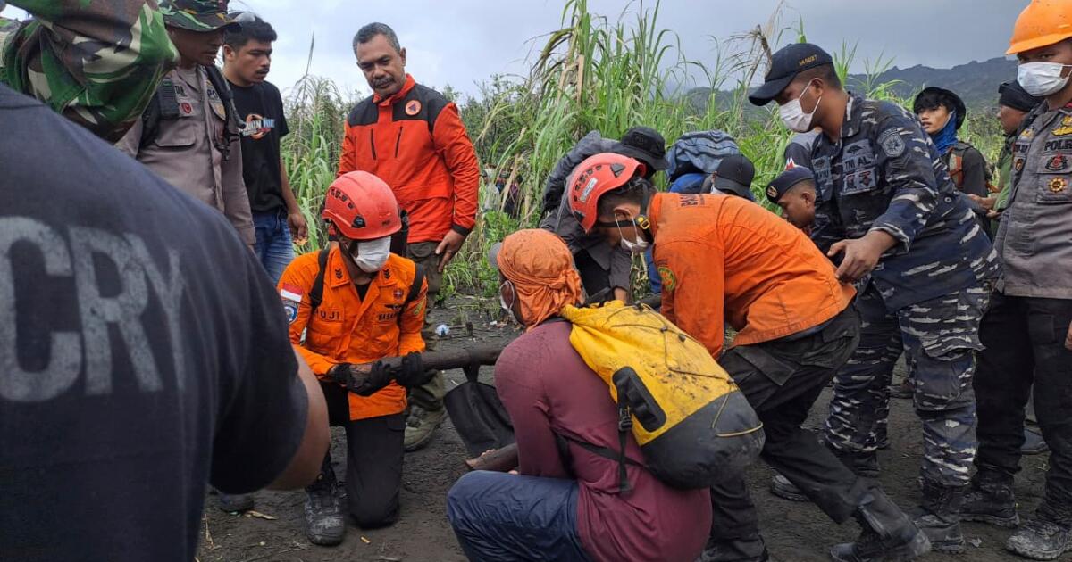 More bodies retrieved after Indonesian volcano eruption