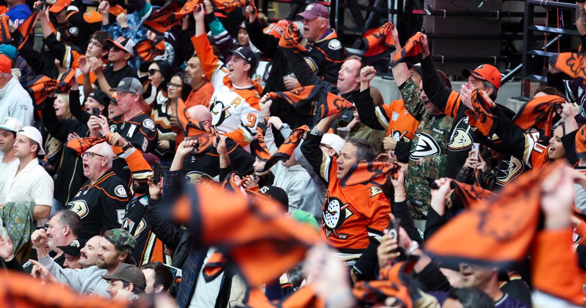 After 7 seasons without playoffs, hungry Ducks to face Vegas