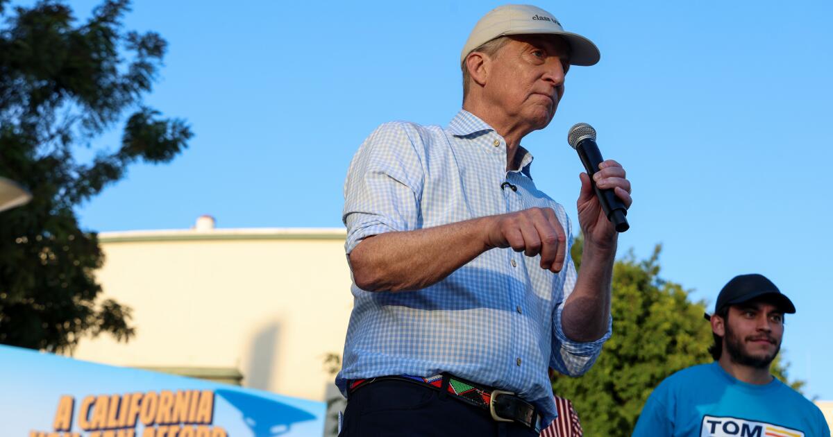 Influencer files complaint against Steyer campaign, alleging violations