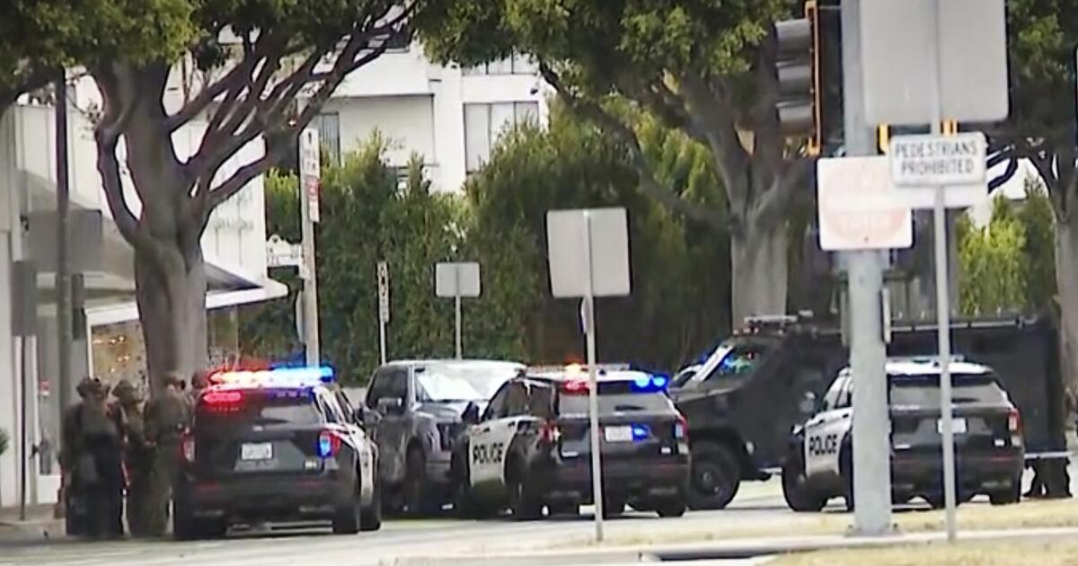 Beverly Hills police pursuit leads to crash and SWAT standoff