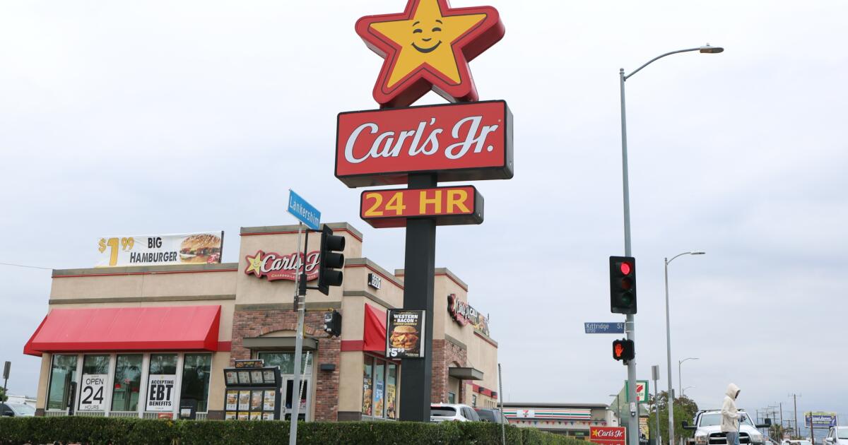 Struggling Carls Jr. franchisee plans to close 10 and sell 49 California locations