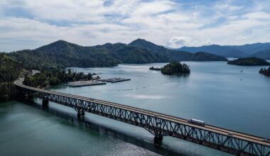 Trump administration’s plans at Shasta Dam raise fears for salmon