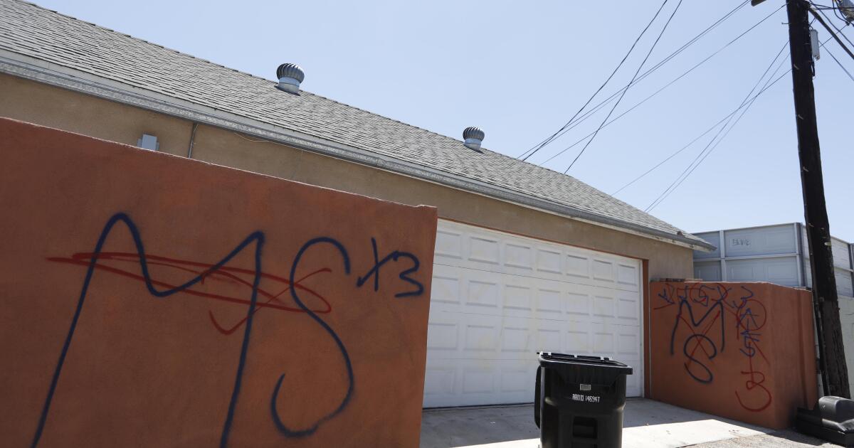 MS-13 'Salvadoran rules' led gang to cut out man's heart, feds say