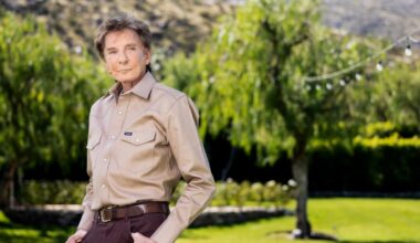 Barry Manilow on cancer, coming out and plastic surgery