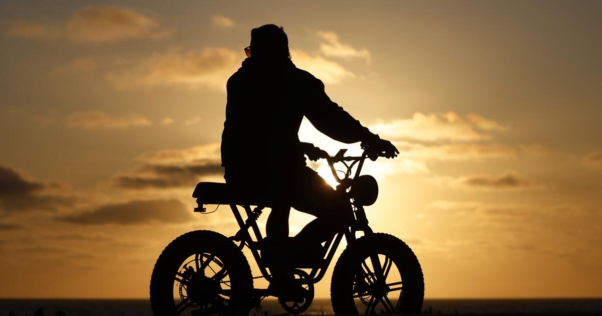 Violent confrontation with teen e-bike riders in Huntington Beach