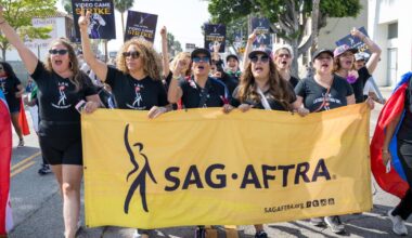 SAG-AFTRA reaches a tentative deal with the studios
