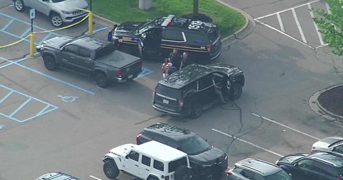 Carjacking & shooting reported outside of Old Navy on Baldwin Rd. in Orion Twp.