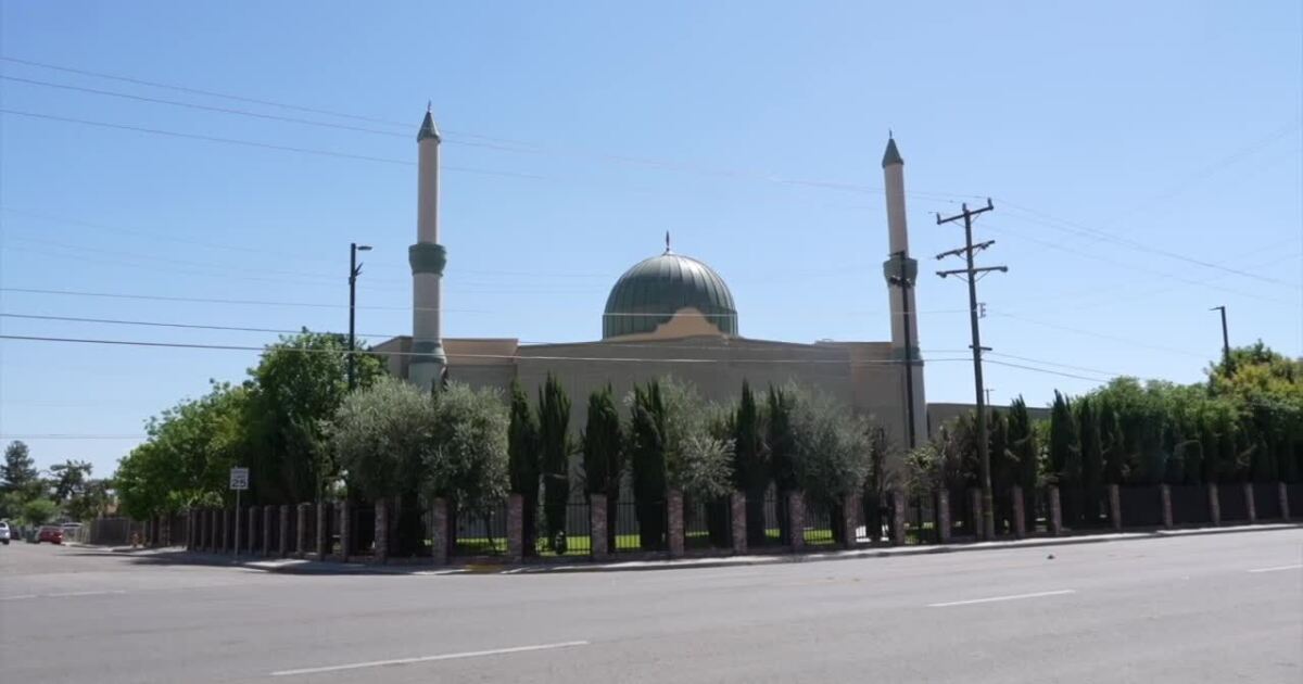 Local Islamic leader says San Diego attack should concern all communities