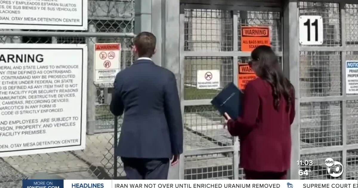 San Diego congress members tour Otay Mesa facility, denied detainee access
