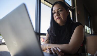 Why California community college students struggle with online classes