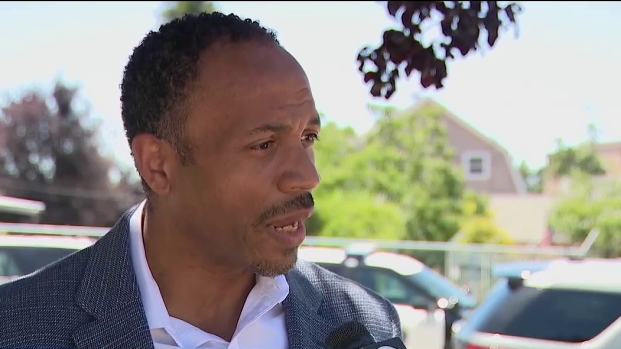 Oakland city administrator resigns after 'degrading, unprofessional' texts: mayor